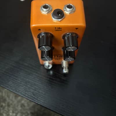 Pettyjohn Electronics Tilt image 2
