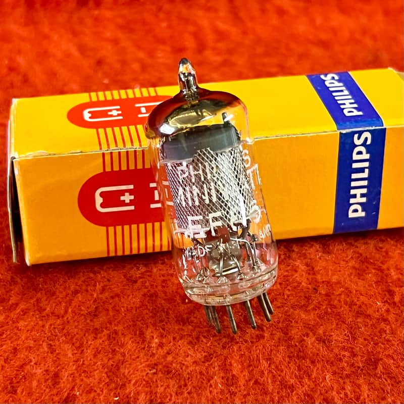 NOS Phillips EF86 tube 1960 - Miniwatt holland Neumann u67 original vintage image 1