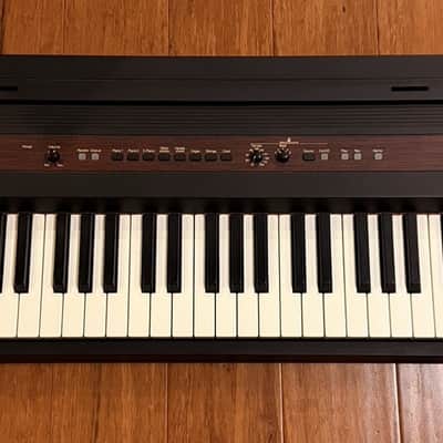 Roland ep-77 Digital Piano 76 Note Musical Keyboard w/Power Cable & Stand image 2