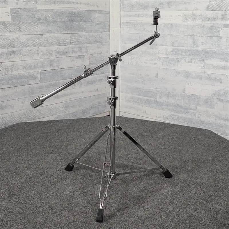 Used DW 9000 Extra-Heavy Duty Boom Stand w/Counterweight - Very Good image 1