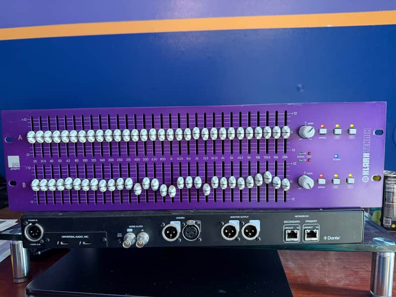 Klark Teknik SQ1G Dual 30-Band Graphic Equalizer 2010s - Standard image 1