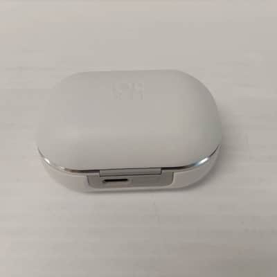 B & O E8 Motion Earbuds image 5