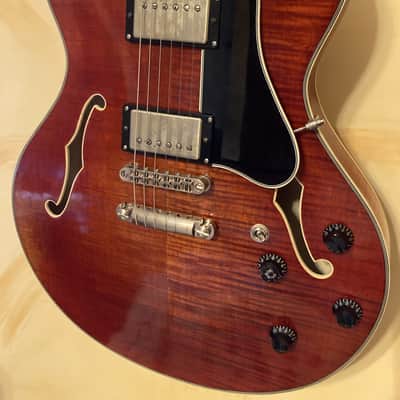Eastman T59/v Thinline Archtop Antique Varnish image 4