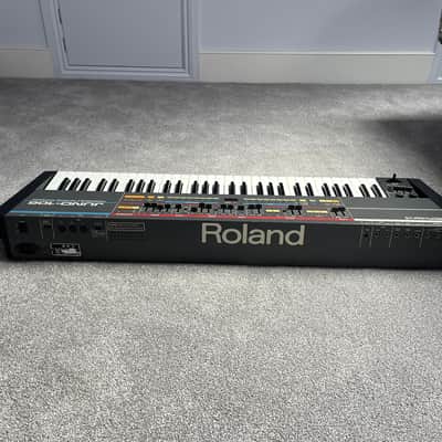 Immagine Roland Juno-106 61-Key Programmable Polyphonic Synthesizer 1984 - 1985 - Black - 4