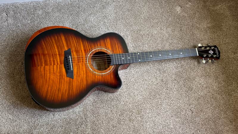 Washburn Comfort WCG12FCE 2025 - Cognac Sunburst image 1