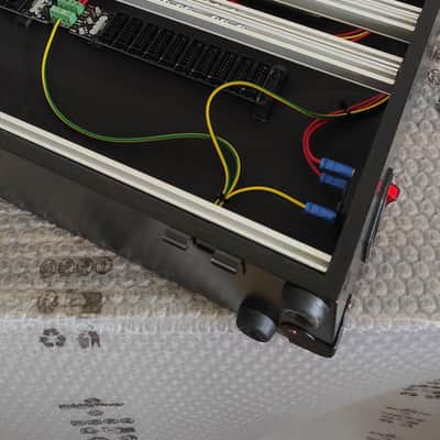 Eurorack case 7 u portable 104 hp image 5