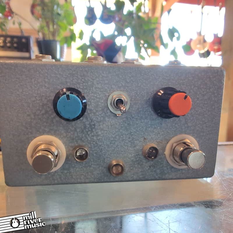 Unbranded Grey Feedback Looper - Used