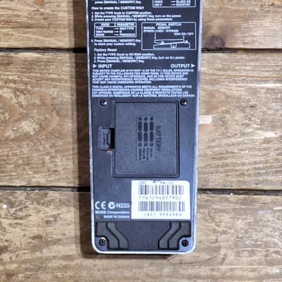 Boss PW-10 V-Wah Pedal - Programmable Wah Pedal - image 4