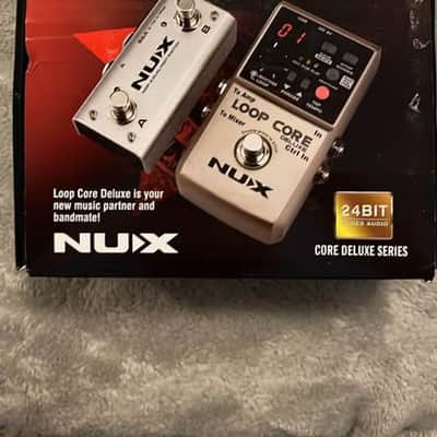 NuX Loop Core Deluxe Bundle - 24-Bit Looper Pedal w/ NMP-2 Dual Footswitch 2019 silver image 3