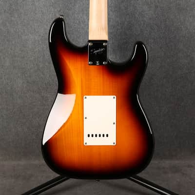 Squier Affinity Stratocaster - Left Handed - 3 Tone Sunburst - 2nd Hand image 6