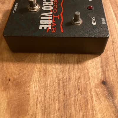 Voodoo Lab Micro Vibe 2000s - Black image 4