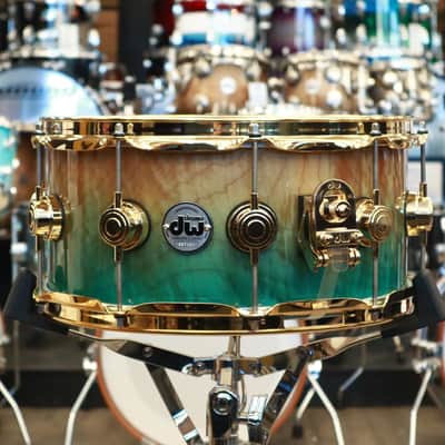 DW Collector's Exotic 6.5x14" w/ Gold Hardware (Natural To Candy Regal Fade Over Quilted Maple) image 4
