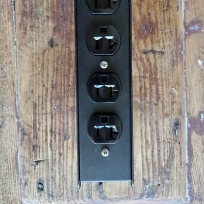 FCS PL1-420WH Power Link AC Outlet Strips Powercon to Edison image 3