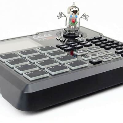 Akai XR20 Beat Production Station | Reverb