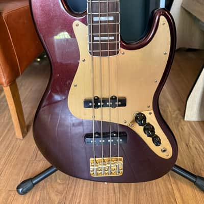 Squier 40th Anniversary Gold Edition Jazz Bass 2022 - Present - Ruby Red Metallic