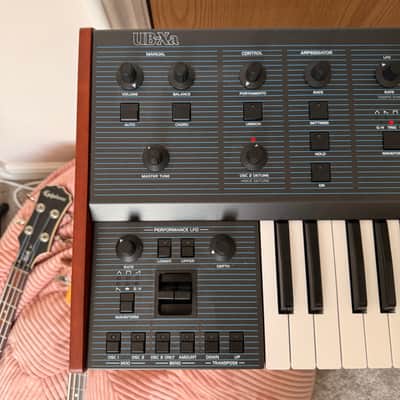 Behringer UB-Xa 16-Voice 61-Key Synthesizer 2023 - Present - Blue with Wood Sides image 4