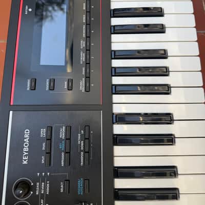 Roland Juno DS61 Synthesizer 2018 - Present - Black image 3