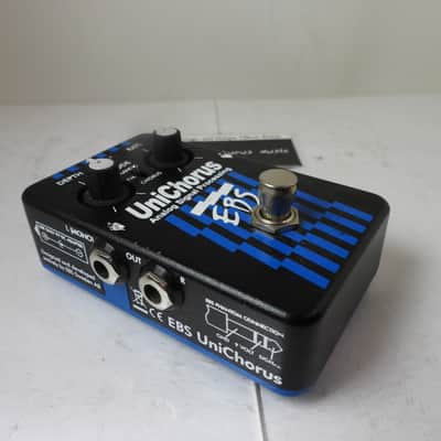 EBS Unichorus Chorus Flanger Modulation Bass Effects Pedal Free USA Shipping image 2