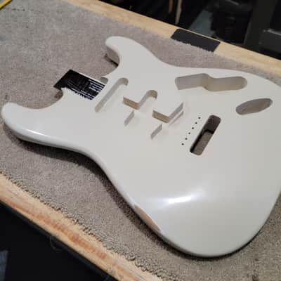MJT Stratocaster Body 2022 - Relic Desert Sand image 4