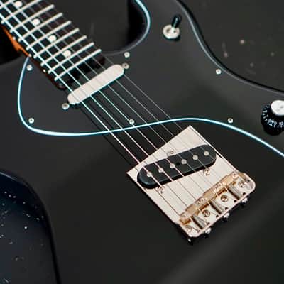 Veritas Custom Texas Miracle Black & Silver Roasted Neck Longhorns 2026 image 21