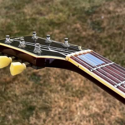 VIDEO ... 1977 Greco SG-400T ... Catalogue CUSTOM ORDER … BIGSBY STRING-TROUGH + Maxon U-1000 PAF "Burst" REPLICA / Clone Humbuckers ... Made in Japan Lawsuit Era + GIGBAG image 14