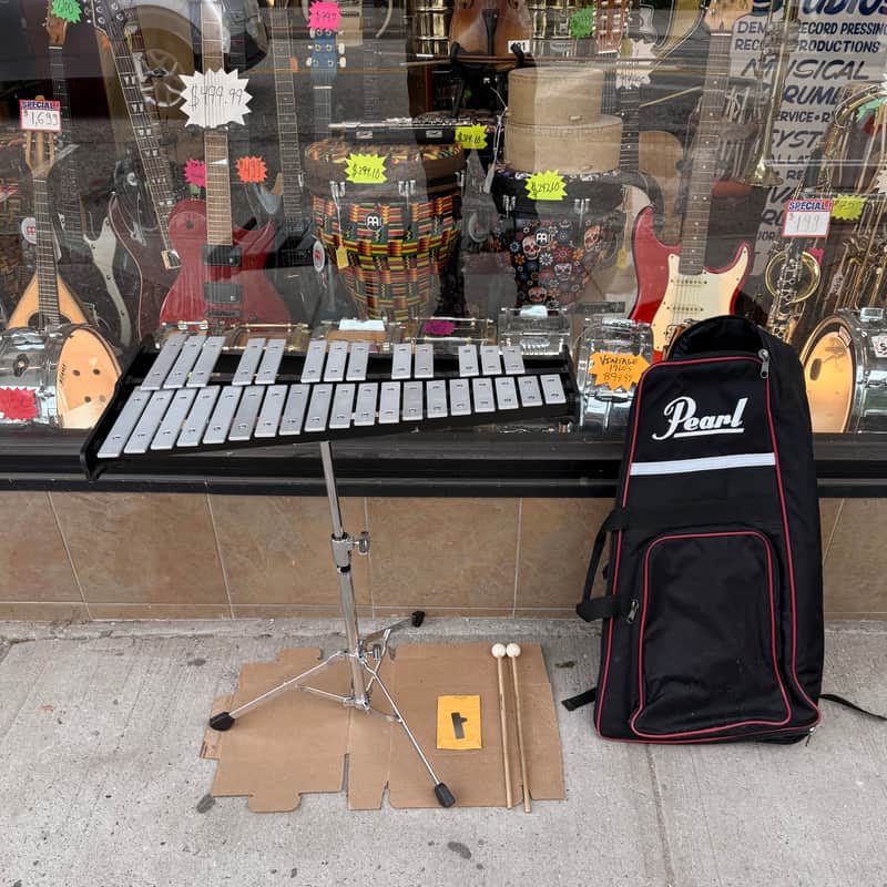 Pearl Glockenspiel Bell Kit Package with Stand, Original Bag, Practice Pad & Sticks – Used – Good Condition image 1