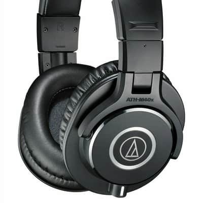 Audio-Technica ATH-M40x Closed-Back Professional Studio Monitor Headphones Black image 1