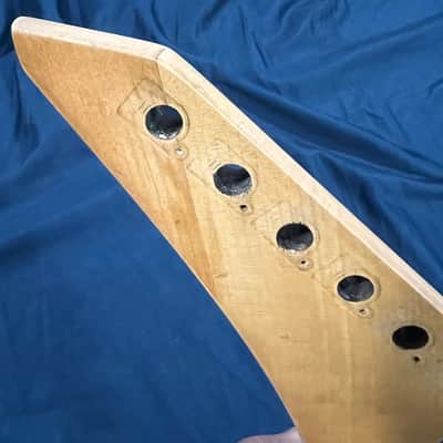 Lasido Jackson style 80s Pointy neck maple with ebony fingerboard image 11