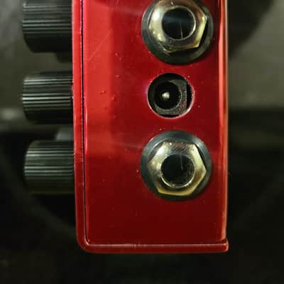 REVV G4 Distortion V2 2025 - Present - Red image 3