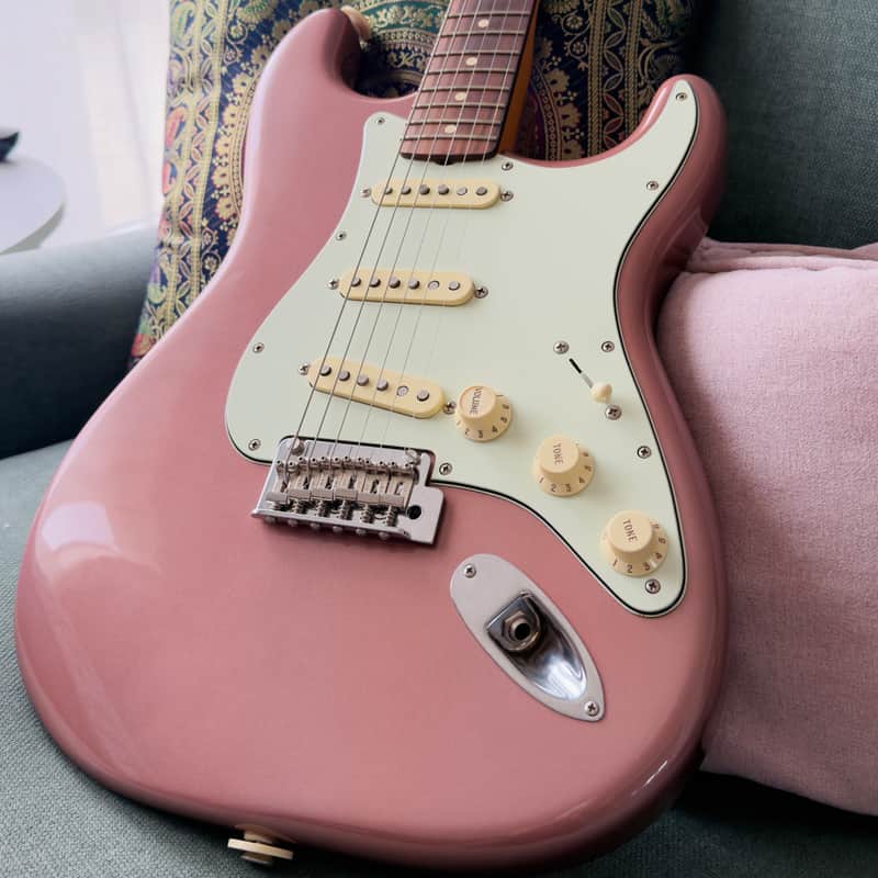 Fender Vintera '60s Stratocaster Modified - Burgundy Mist Metallic