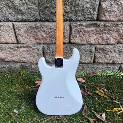 Mario Martin Stratocaster 2021 - White image 2