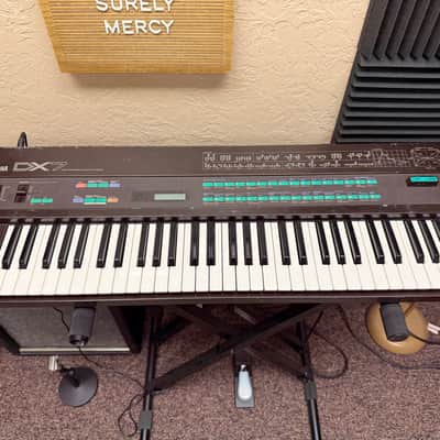 Yamaha DX7 Programmable Algorithm Synthesizer 1983 - 1987 - Black