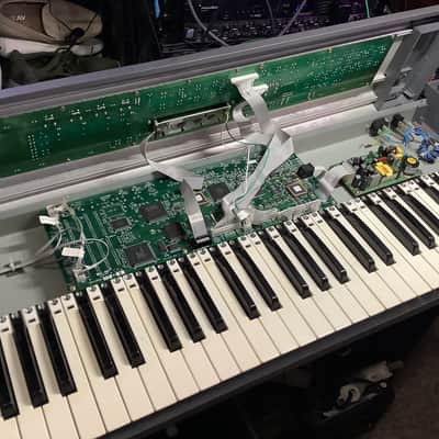 E-MU Systems MK-6 Mo' Phatt 61-Key 64-Voice Expandable Synthesizer image 8