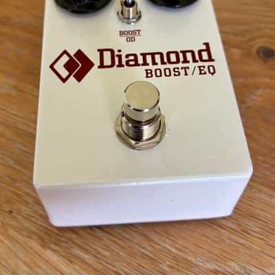 Diamond Boost / EQ (4-Knob) 2025 - Present - White image 2
