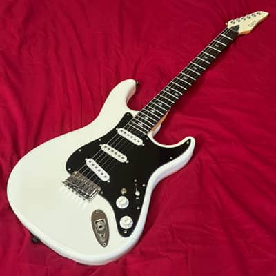 Carvin Bolt SSS Hard Tail - Custom Shop Strat Killer - Made in USA - Alpine White - Free Pro Setup - Stainless Steel Frets image 12