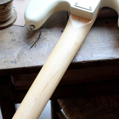FENDER Standard Precision Bass Olympic White, 3, 90 KG image 13