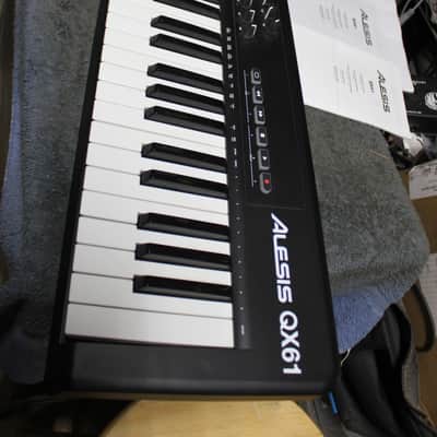 Alesis QX61/61-Key Advanced USB/MIDI Keyboard Controller