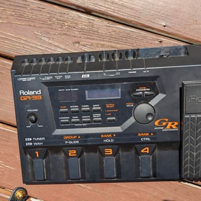 Roland GR-33 Synth Pedal board - Mid 90's