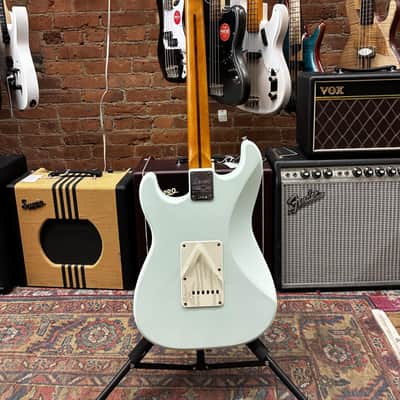 Squier 40th Anniversary Stratocaster, Satin Sonic Blue image 5