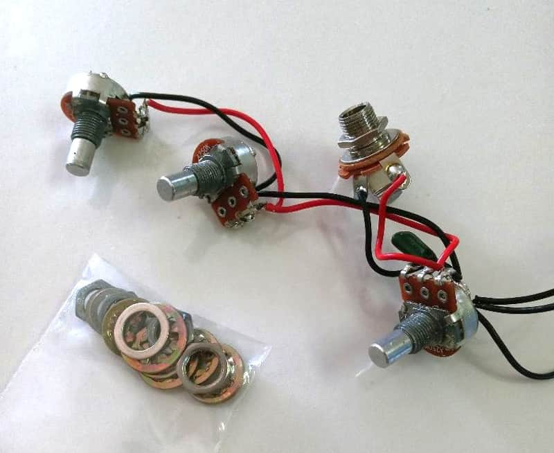 Fender Squier CV 60s Jazz Bass Wiring Harness with 3 Pots, Cable Jack & Ground Wires image 1