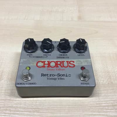 Retro-Sonic Chorus 2010s Silver image 1
