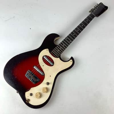 Silvertone 1457 with Case Amp W Tremelo 1964 - 1967 - Red Burst 2 pickup image 2
