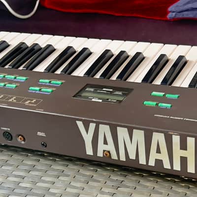 Yamaha DX27 Programmable Algorithm Synthesizer 1985 - Black image 5