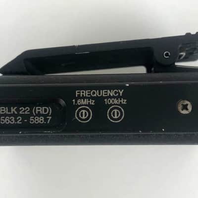 Lectrosonics UM400A UHF Wireless Beltpack Transmitter Block 22 563.2-588.7 MHz image 3