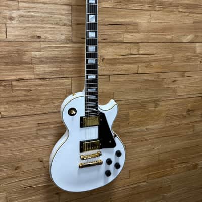 Epiphone Les Paul Custom "Inspired by Gibson Custom" Guitar 2024 - Alpine White 8lbs 5oz w/Hard Case. New! image 3