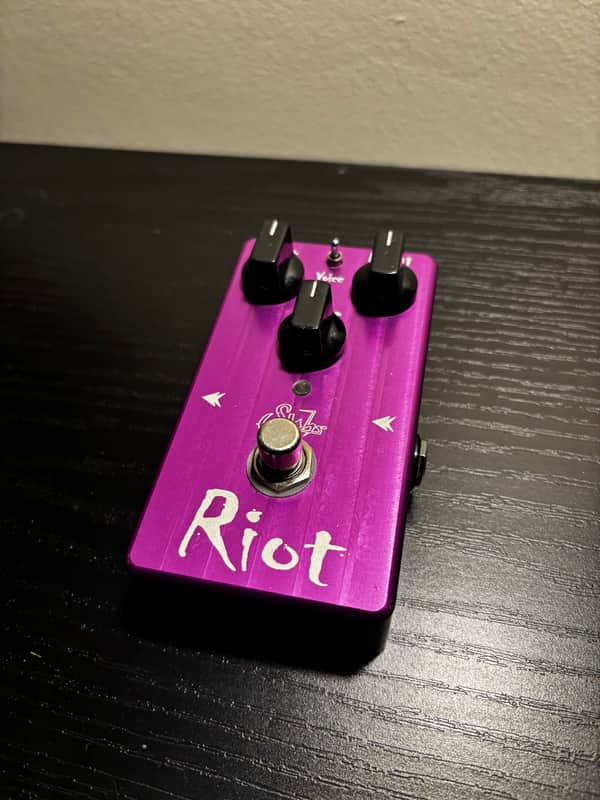 Suhr Riot