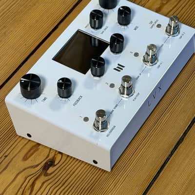 Meris LVX 2022 - Present - White image 4