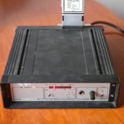 Sennheiser Sennheiser EM2003 True Diversity Receiver + SK2012 Transmitter – 210.700 MHz – Classic Pro System image 2