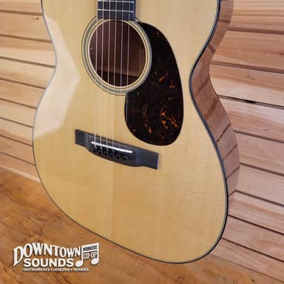 Martin 00-18 Grand Concert Acoustic Guitar with Martin Hard Case (2025) image 3