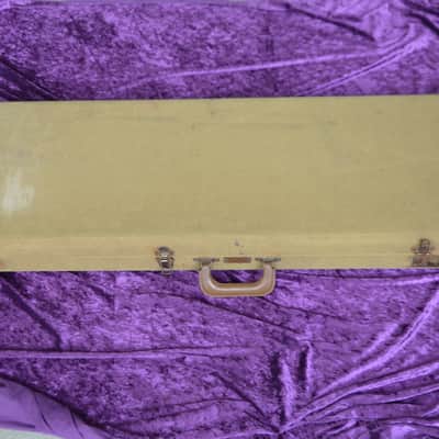 Fender Stratocaster Telecaster 1950s style vintage tweed case made in USA*cool hard case with a real vintage vibe to it*heavily used but still goin' strong after many years on the road*perfect fit for your old Strat/Telly image 6